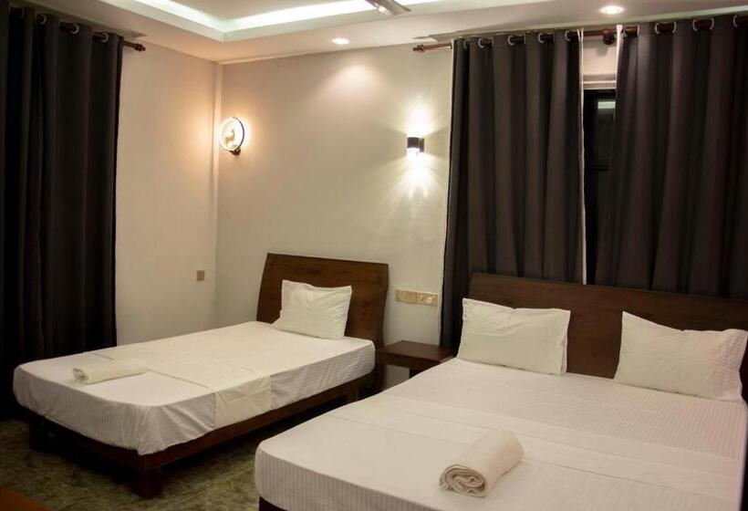 Номер Стандарт Трехместный, Varinias Beach Villa