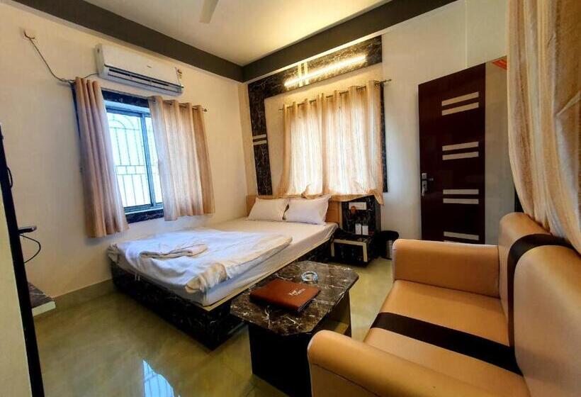 اتاق استاندارد با چشم‌انداز استخر, Matri Resort