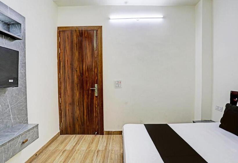 Трехместный Номер Классика, Oyo Hotel Sky Land