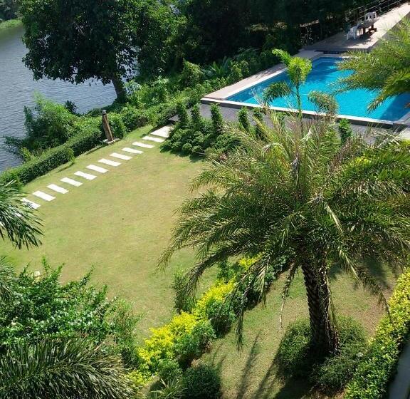 Номер Стандарт с Балконом, Evergreen Resort Chanthaburi