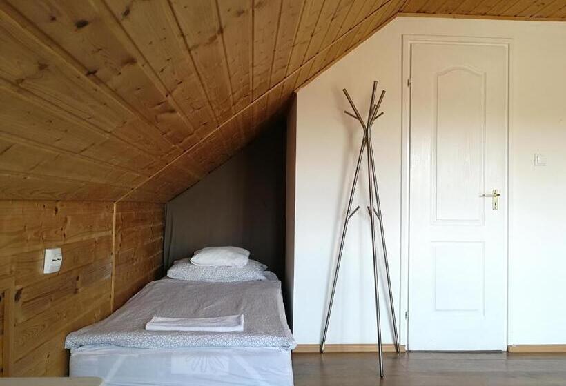Семейный Номер, Manoka Guest House