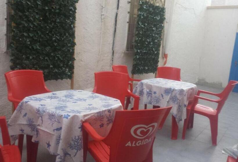 اتاق استاندارد با سرویس بهداشتی مشترک, The Twins Rooms In Marettimo 1