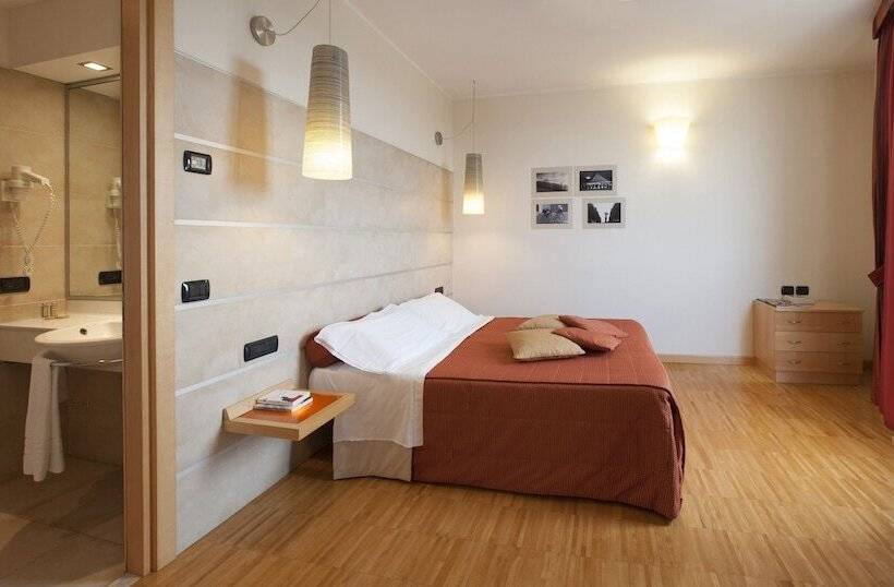 סוויטה, Albaresidence Masera26