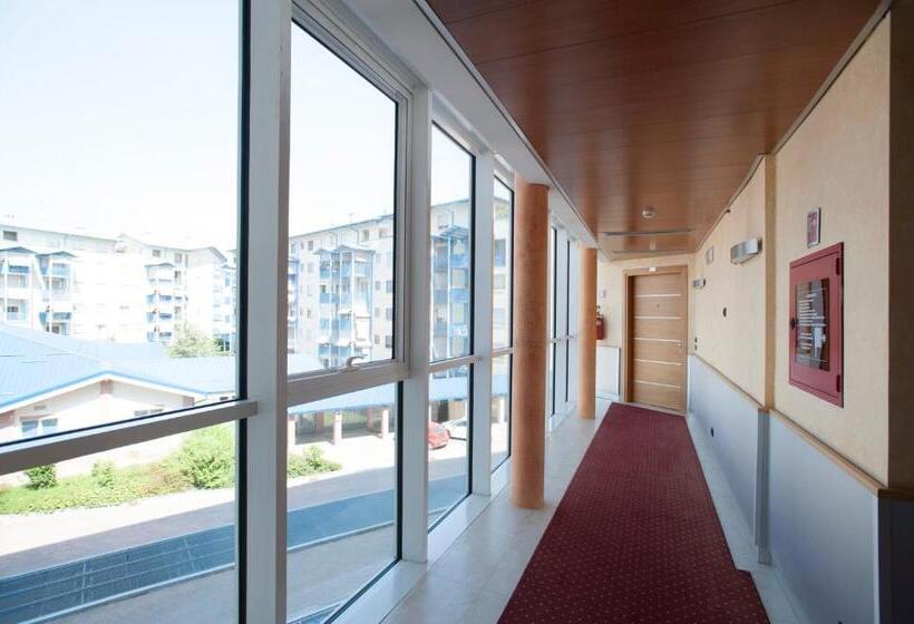 סוויטה עם טרסה, Albaresidence Masera26
