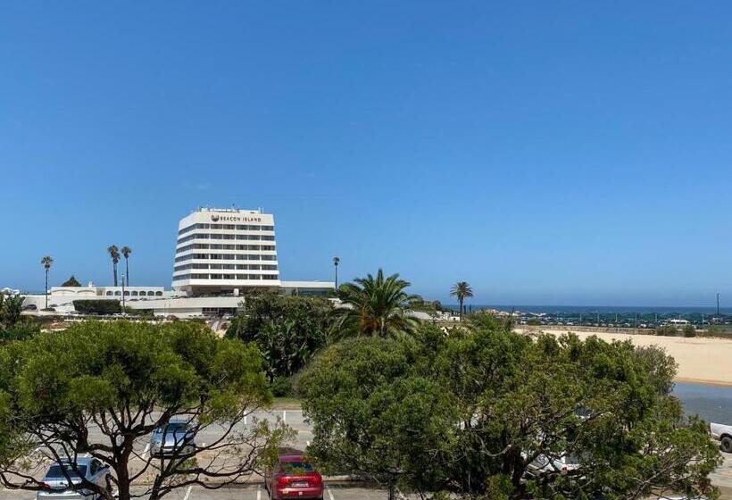 Классический Номер, Plett Beachfront Accommodation