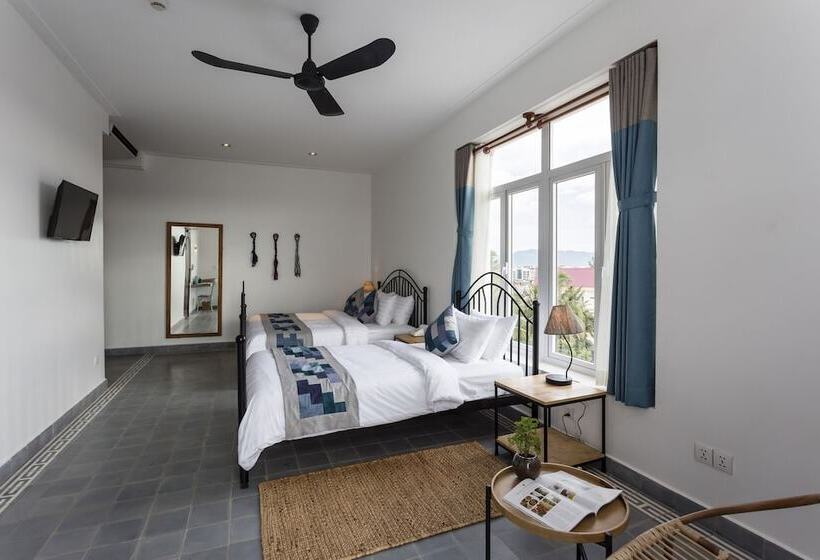 غرفة سوبيريور ثلاثية, Boutique Kampot