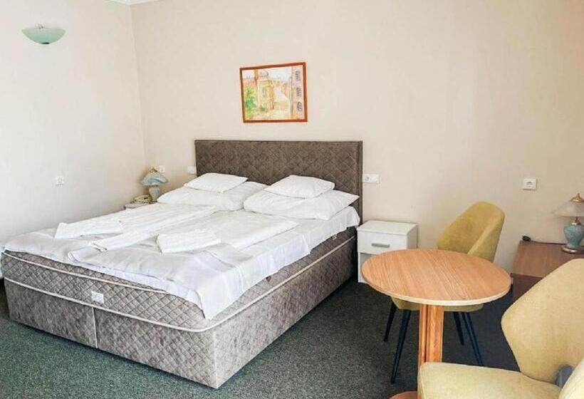 Apartamento 2 Dormitórios, Unicornis