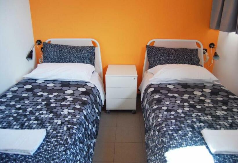 اتاق استاندارد, Mio Hostel