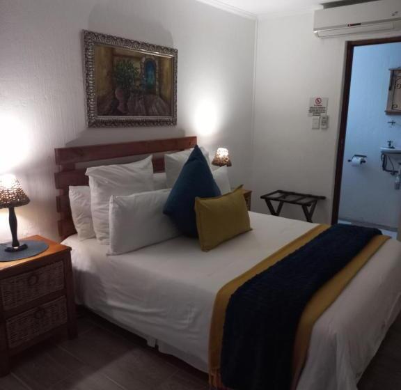Camera Standard, J'cups Guest House