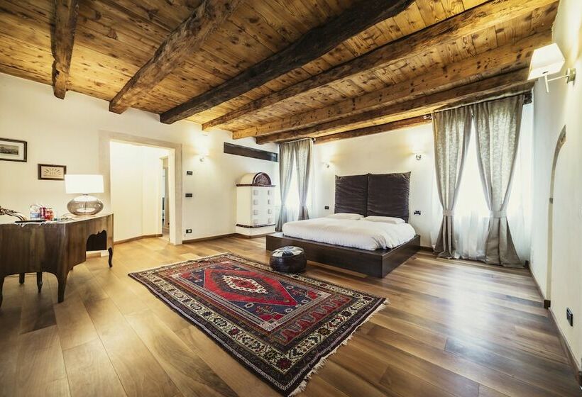 Люкс, Relais Villa Gozzi B&b