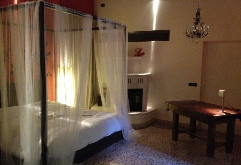 Полулюкс, Relais Villa Gozzi B&b
