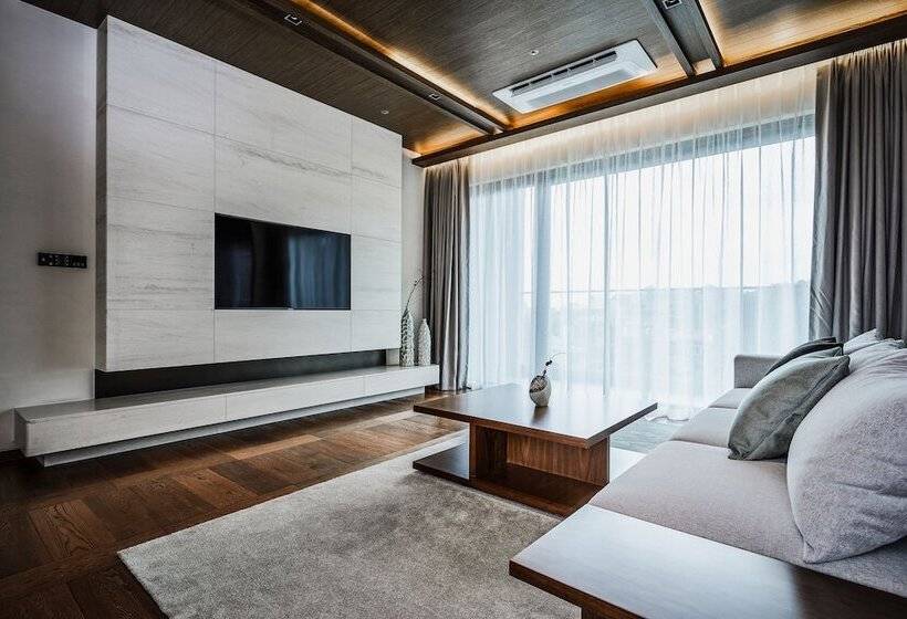 Люкс Премиум, Paraspara Seoul