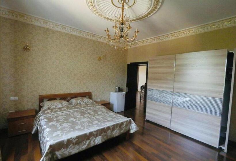 标准间, Mavie Guest House