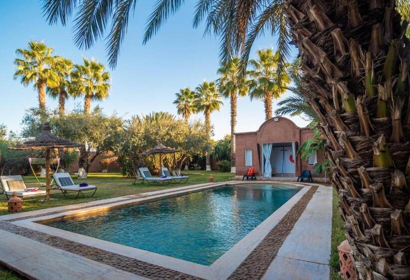 Вилла с 1 спальней и бассейном, Villa Septha