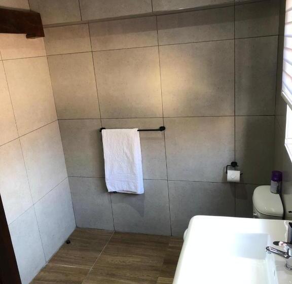 디럭스 룸, Serene Guesthouse