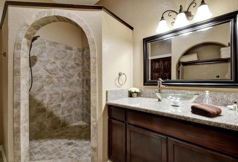 Студия Стандарт, Messina Inn
