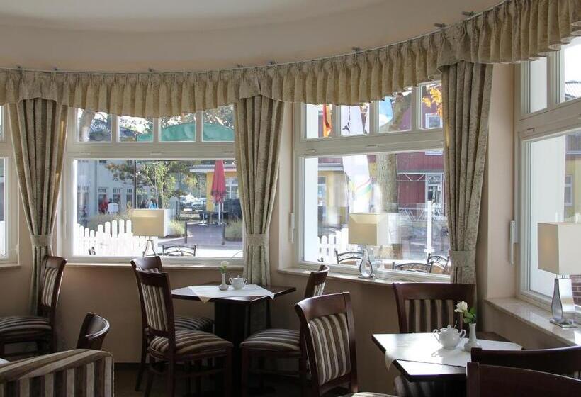 Classic room with balcony, & Café Strandeck