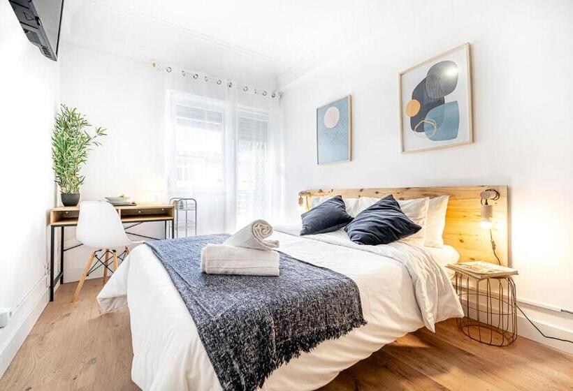 스탠다드 발코니 룸, Santos Mattos Guesthouse & Apartments By Lisbon With Sintra