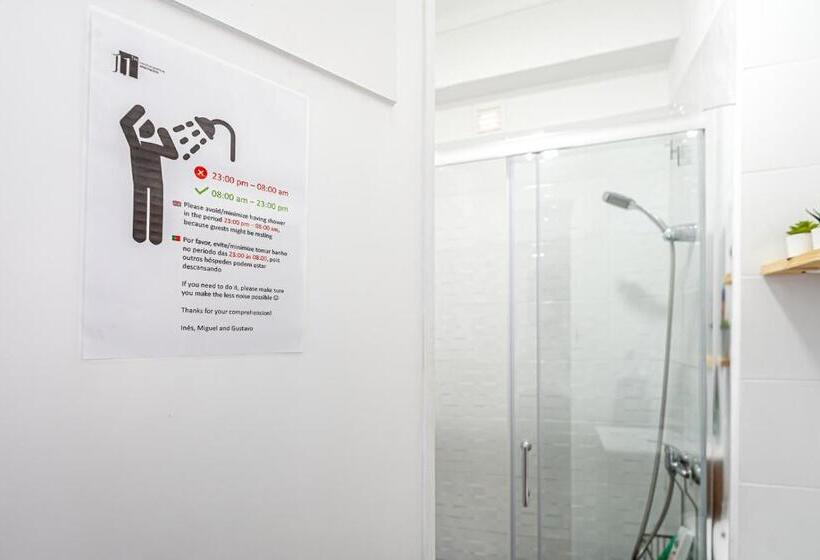 스탠다드 룸 공동 욕실, Santos Mattos Guesthouse & Apartments By Lisbon With Sintra