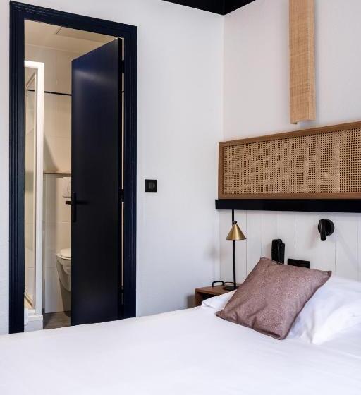 Номер Стандарт, Hôtel Le Français