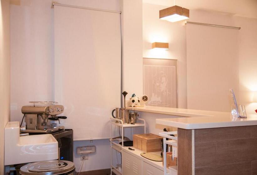 스탠다드 발코니 룸 바다 전망, Mediterraneo Guesthouse