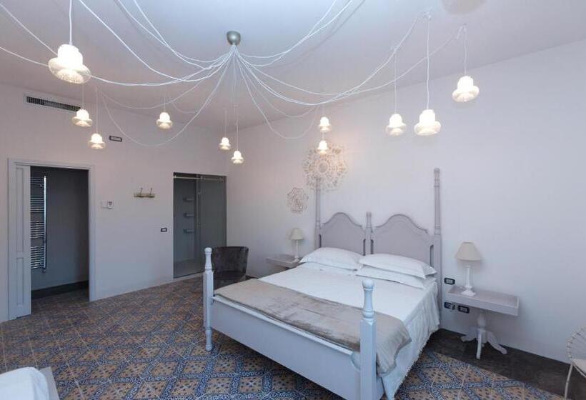 Номер Deluxe, Palazzo Conti Camere & Suites