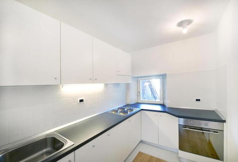 침실 2개 아파트, Albergo Diffuso Comeglians