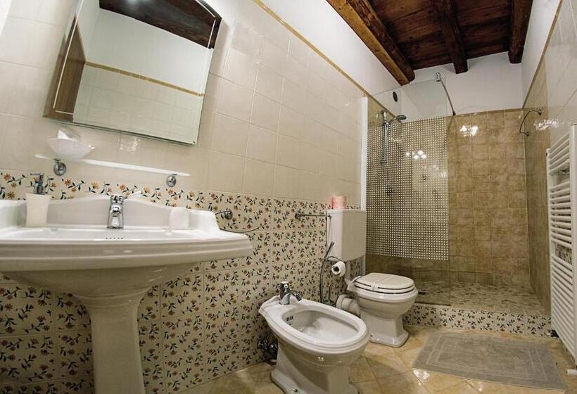 اتاق استاندارد یک نفره, Millefiori La Corte Delle Rose
