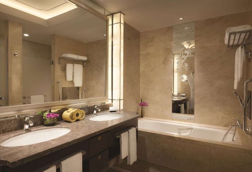 Номер Deluxe, Shangrila Hefei