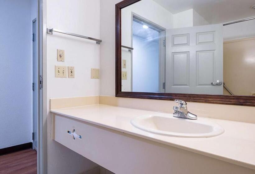 스탠다드 룸 킹사이즈 침대, Motel 6new Iberia, La