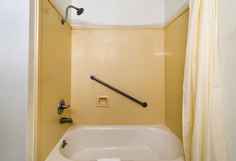 디럭스 룸, Motel 6new Iberia, La