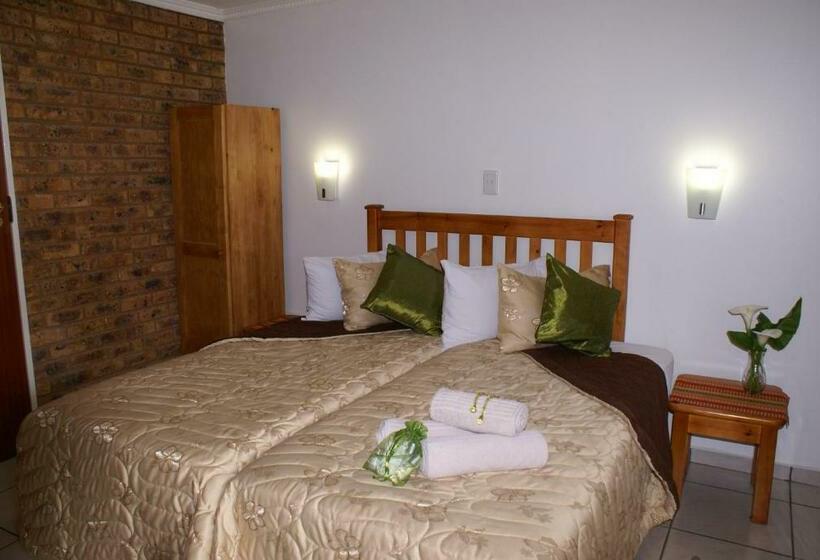 Номер Deluxe, Emerald Guesthouse