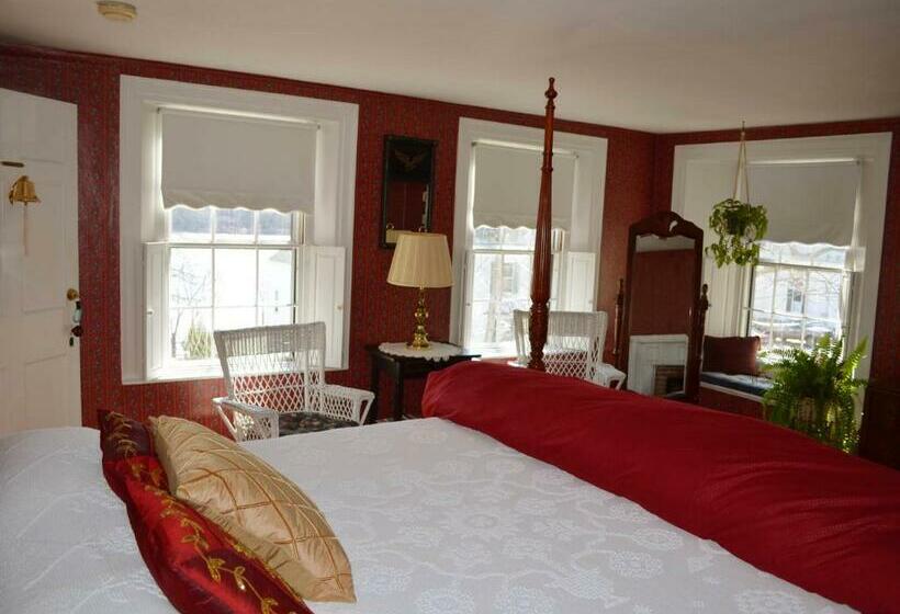 带大床的豪华间, Pryor House B&b