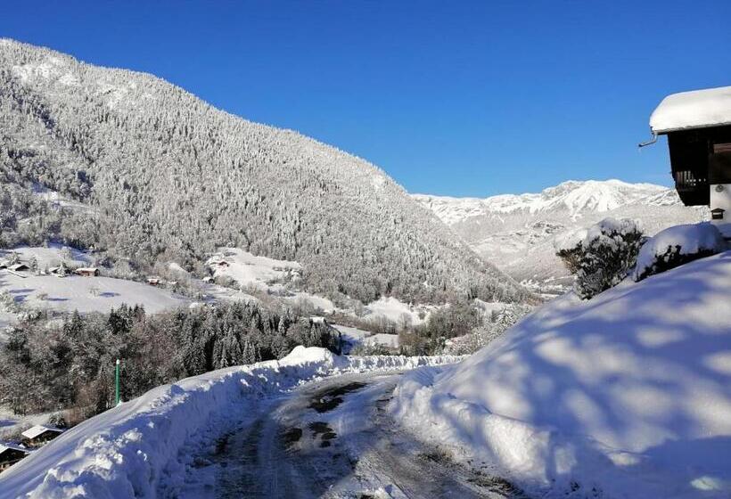 اتاق خانوادگی, Auberge Du Fraizier