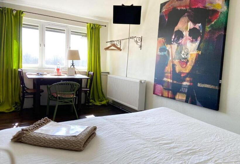 Номер Стандарт, Liegen;schaft Guesthouse