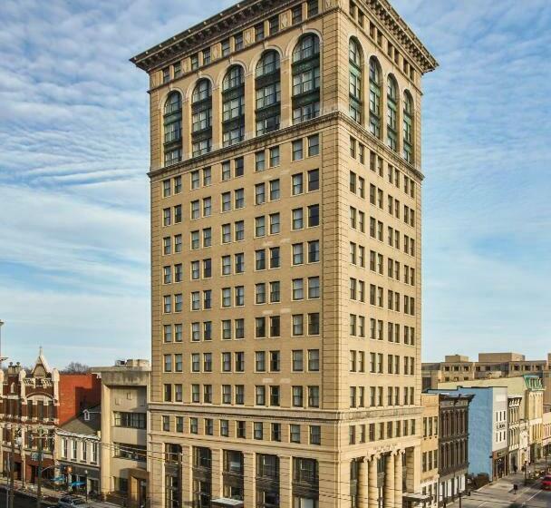 Номер Deluxe Кровать Кинг, 21c Museum Hotel Lexington