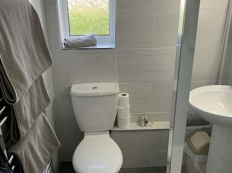 Номер Стандарт, Church Farm Guest House