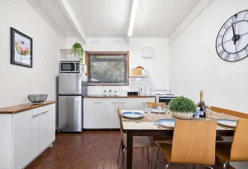 شقة غرفتين, Halls Haven Holiday Units