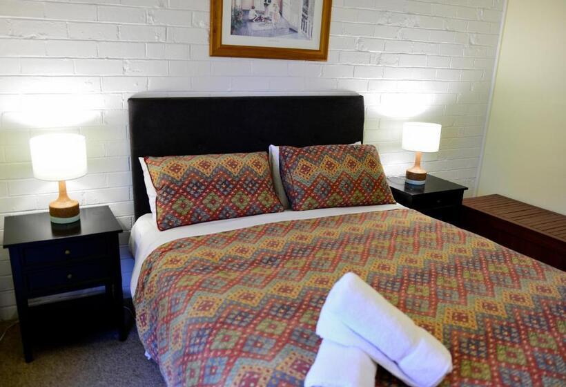 Апартаменты 1 Спальня, Halls Haven Holiday Units