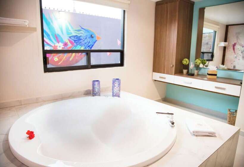 Люкс Повышенной Комфортности, La Morada Tepotzotlan Boutique & Spa