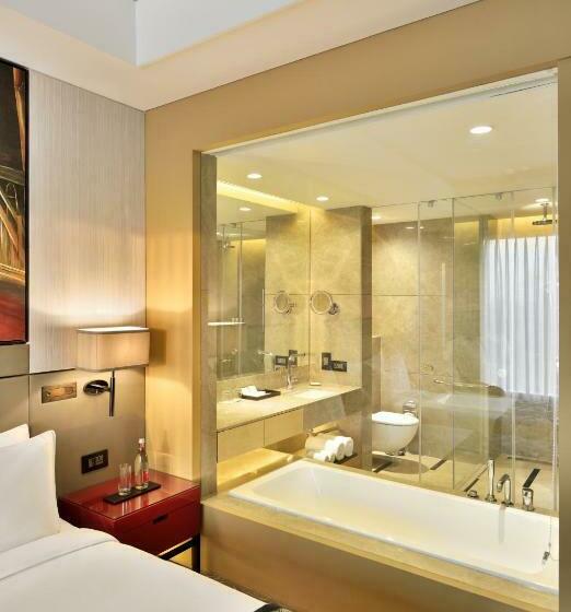 Номер бизнес-класса, Radisson Blu Faridabad