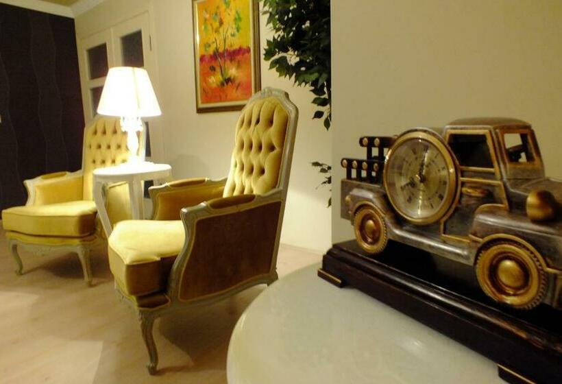 침실 3개 아파트, Real King Suite