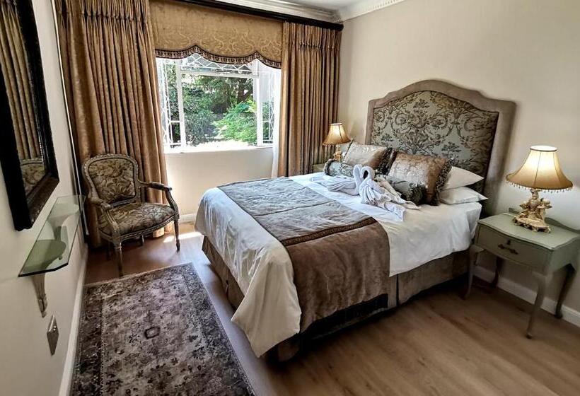 Quarto Estandar, Royal Ridge Guest House