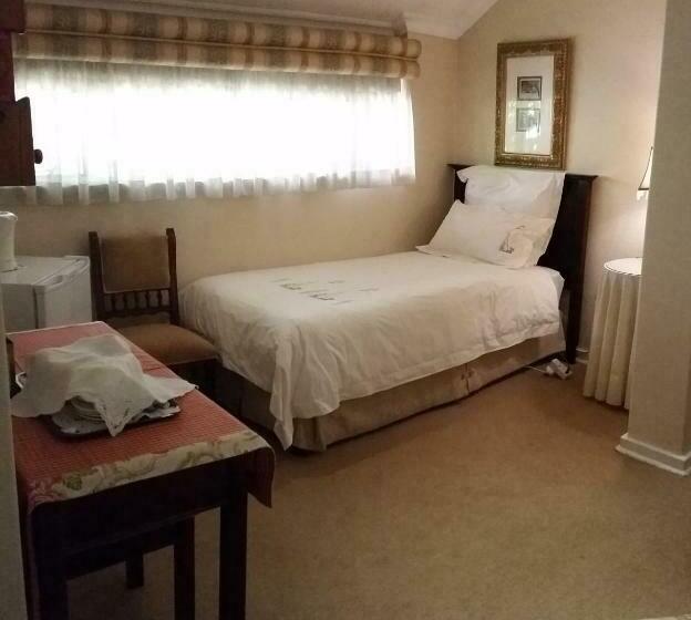 Quarto Familiar, Royal Ridge Guest House
