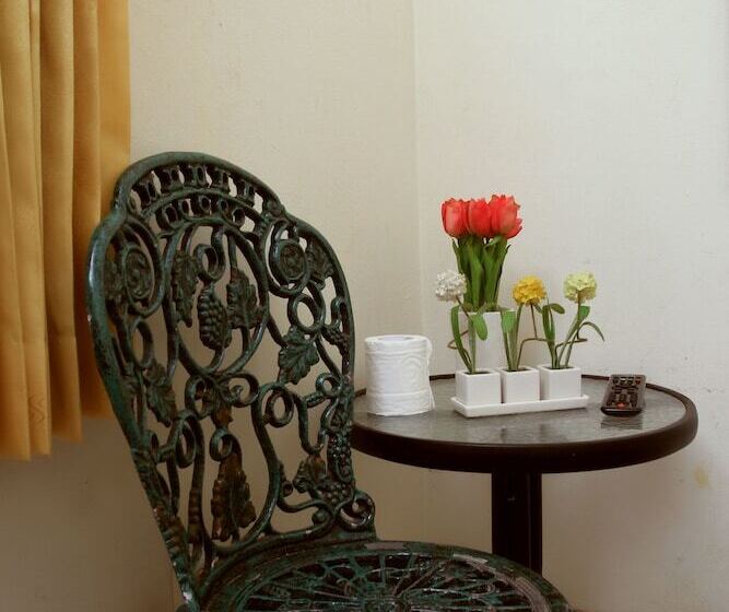 Номер Стандарт, Unique Guesthouse