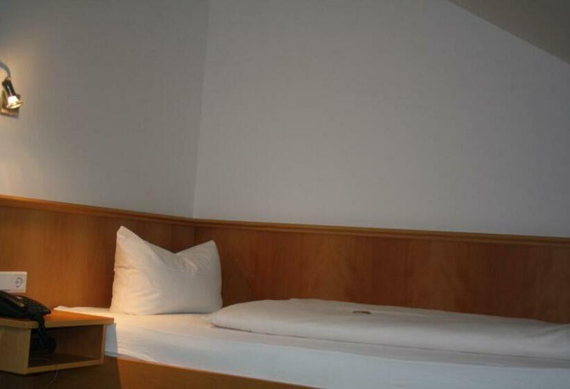 标准单人间, Gasthof Zur Krone