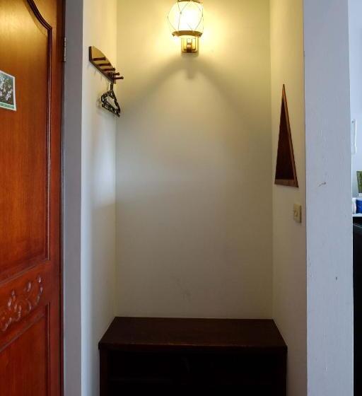 اتاق استاندارد با چشم‌انداز دریا, Bridge12th B&b