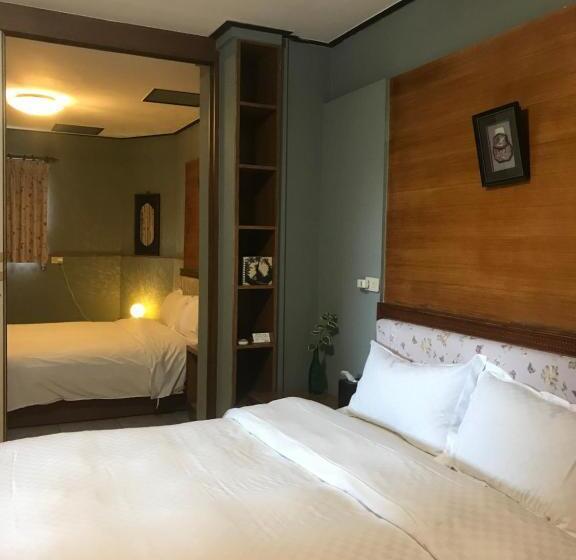 سوییت خانوادگی, Bridge12th B&b