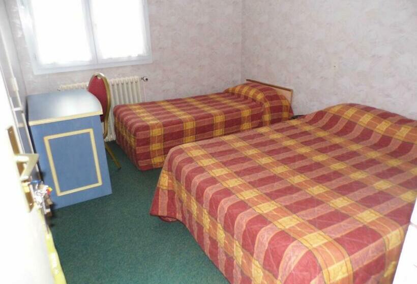 Quarto Triplo Estandar, A L Orée Du Bois