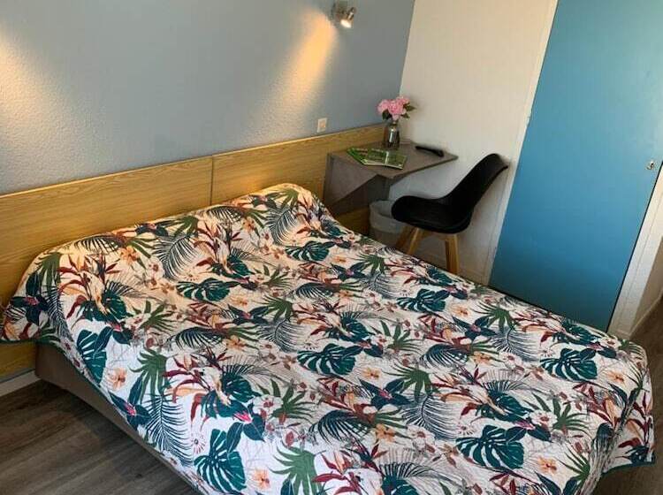 Standard Room, Bains Sarrailh